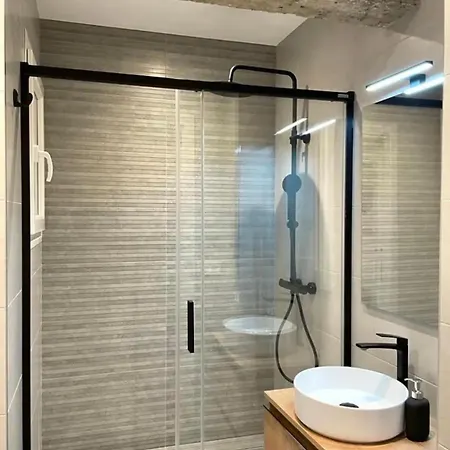 Modern Self Check In Center