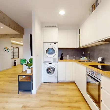 Apartamento Modern Self Check In Center *