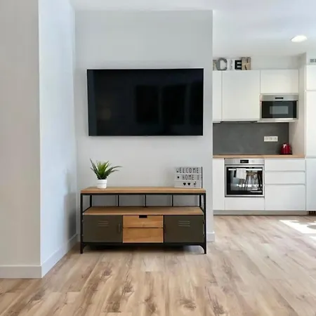 Modern Self Check In Center * 毕尔巴鄂